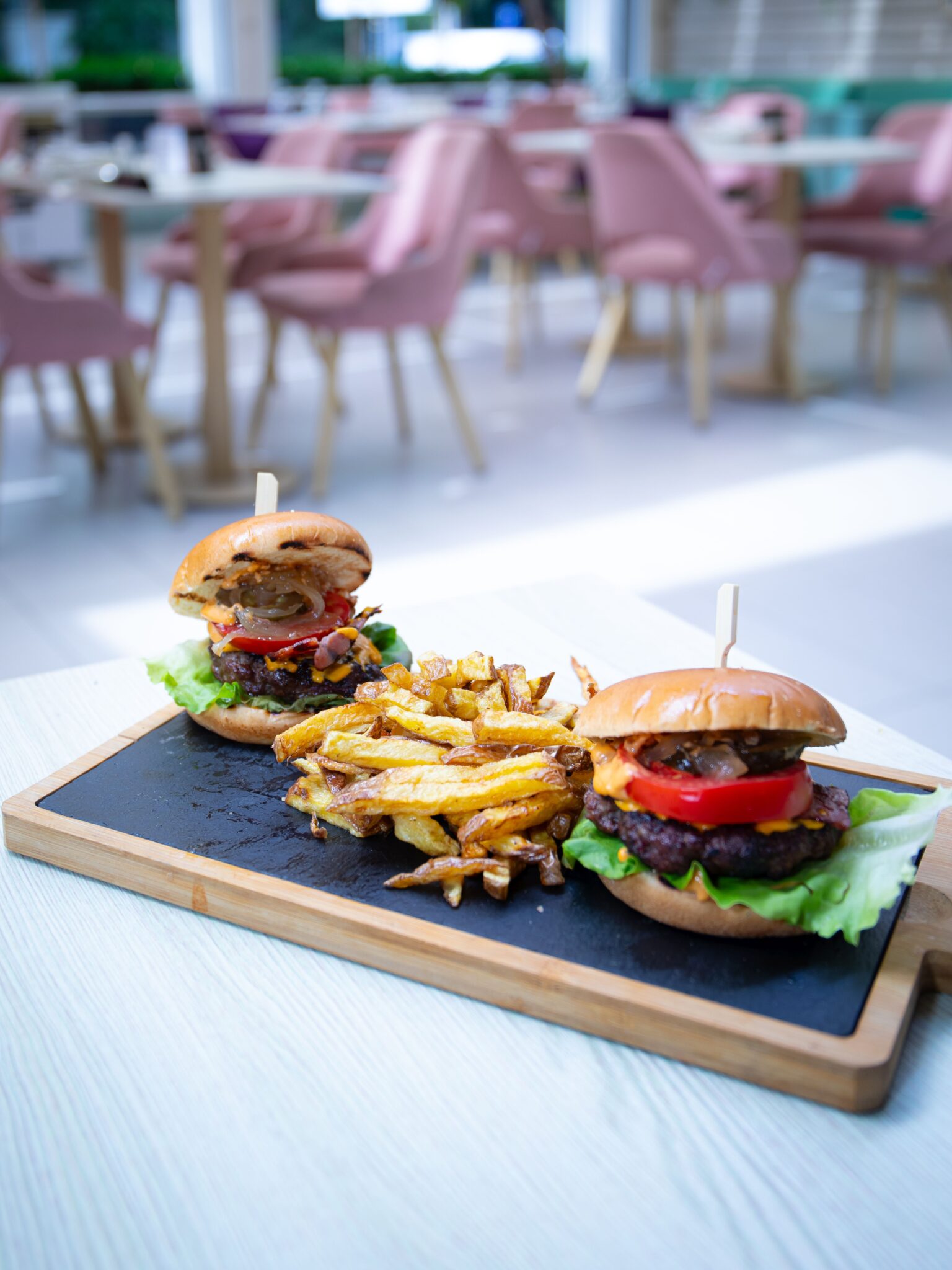 BURGER MINI SI CARTOFI NATURAL PRAJITI /2buc*100gr/200gr